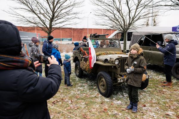 Obchody 105. rocznicy zdobycia lotniska Ławica- kliknij aby powiększyć