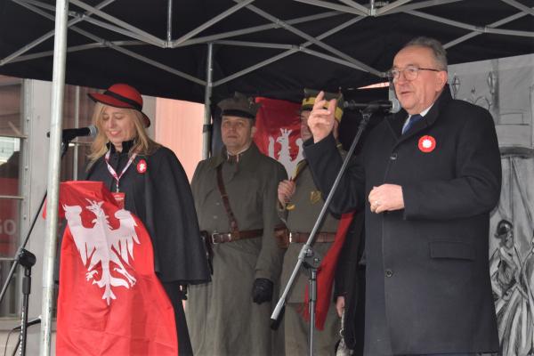 Wicemarszałek Wojciech Jankowiak zainaugurował projekt Pociąg Zwycięstwa- kliknij aby powiększyć