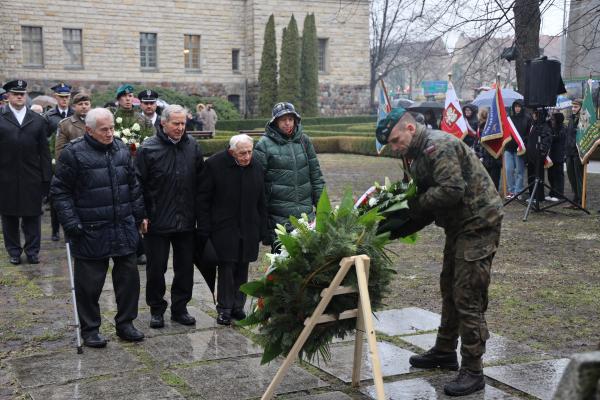 84. rocznica pierwszej masowej zsyłki Polaków na Sybir- kliknij aby powiększyć