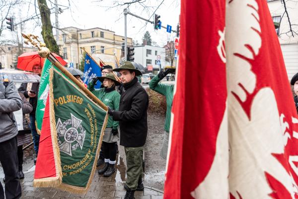 Z okazji 105. rocznicy podpisania rozejmu w Trewirze kończącego Powstanie Wielkopolskie w Poznaniu na Skwerze Marszałka Ferdynanda Focha odbyła się tradycyjna uroczystość. 

Fot: UMP- kliknij aby powiększyć