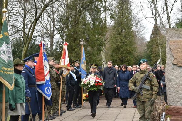 79. rocznica zakończenia okupacji niemieckiej i walk o Poznań- kliknij aby powiększyć