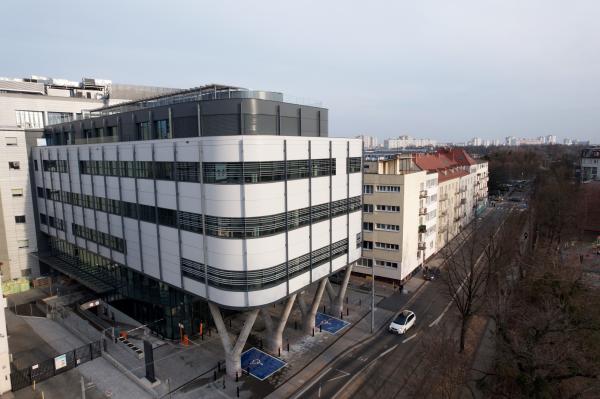 19 marca 2024 r. został otwarty nowo powstały budynku ambulatoryjnego marszałkowskiego Wielkopolskiego Centrum Onkologii przy ulicy Strzeleckiej 37 w Poznaniu. - kliknij aby powiększyć