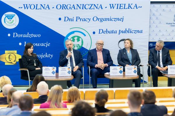 Debata Praca organiczna a przedsiębiorstwa i samorządy - kliknij aby powiększyć