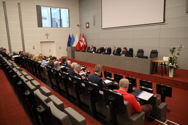 Wojewódzka Rada Dialogu Społecznego w piątek 22 marca przyjęła stanowisko skierowane do rządu w sprawie sytuacji w wielkopolskich zakładach należących do Polskiej Grupy Zbrojeniowej.- kliknij aby powiększyć