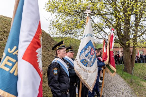 Uroczystość upamiętniająca ofiary okupacji niemieckiej 1939–1945 w Forcie VII- kliknij aby powiększyć