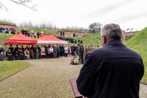 Uroczystość upamiętniająca ofiary okupacji niemieckiej 1939–1945 w Forcie VII- kliknij aby powiększyć