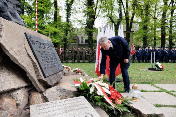 Uroczystości 84. rocznicy Zbrodni Katyńskiej i zsyłki Rodzin Katyńskich oraz Kresowian na Sybir- kliknij aby powiększyć