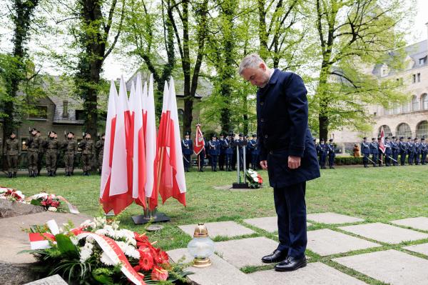 Uroczystości 84. rocznicy Zbrodni Katyńskiej i zsyłki Rodzin Katyńskich oraz Kresowian na Sybir- kliknij aby powiększyć