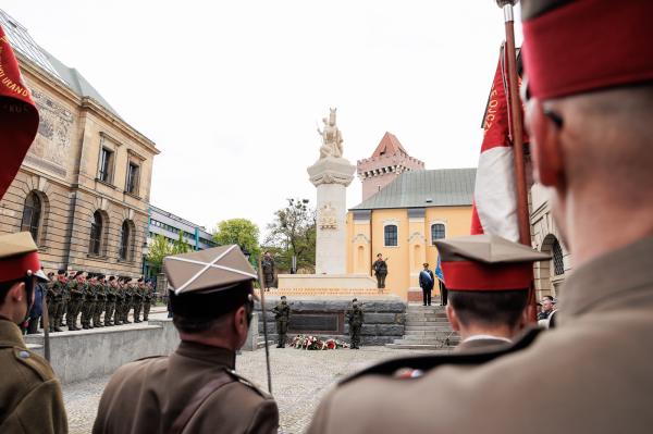 Święto 15. Pułku Ułanów Poznańskich - uroczystości propagujące tradycje oręża polskiego- kliknij aby powiększyć