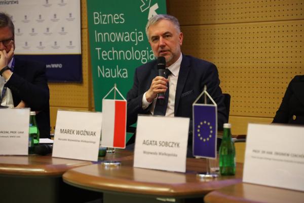 Konferencja 20 lat Polski w Unii Europejskiej. Bilans korzyści i kosztów- kliknij aby powiększyć