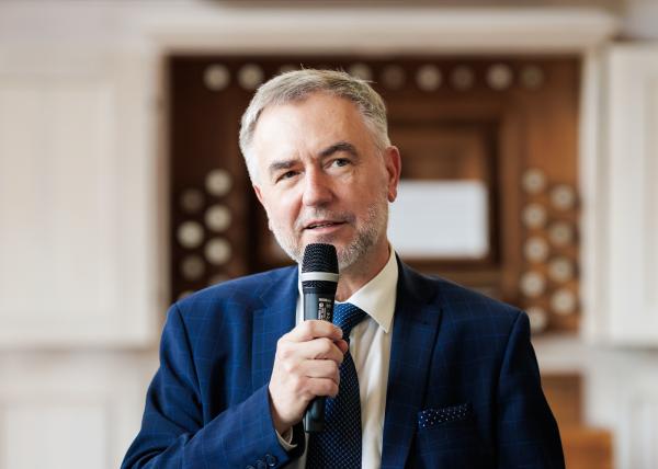 We wtorek 21 maja 2024 r. w murach Akademii Muzycznej im. I.J. Paderewskiego w Poznaniu miało miejsce podsumowanie realizacji dwóch projektów dofinansowanych ze środków Unii Europejskiej. - kliknij aby powiększyć