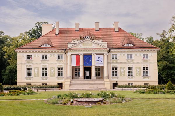 Gala wręczenia nagród i wyróżnień w Konkursie na Wydarzenie Muzealne Roku w Wielkopolsce IZABELLA 2023 odbyła się w Muzeum w Lewkowie.- kliknij aby powiększyć