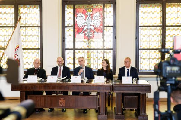 Podpisanie Listu Intencyjnego inaugurującego współpracę w ramach obchodów tysięcznej rocznicy koronacji pierwszych królów Polski- kliknij aby powiększyć