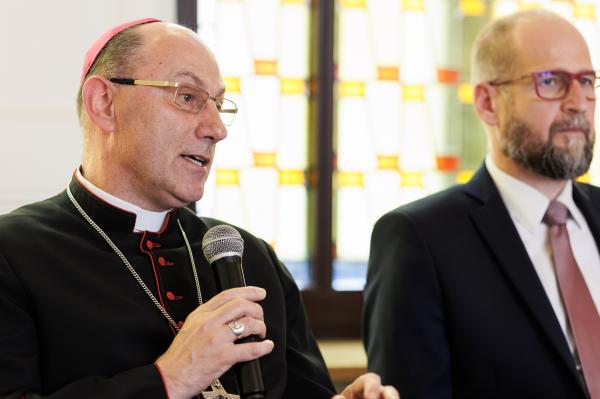 Podpisanie Listu Intencyjnego inaugurującego współpracę w ramach obchodów tysięcznej rocznicy koronacji pierwszych królów Polski- kliknij aby powiększyć