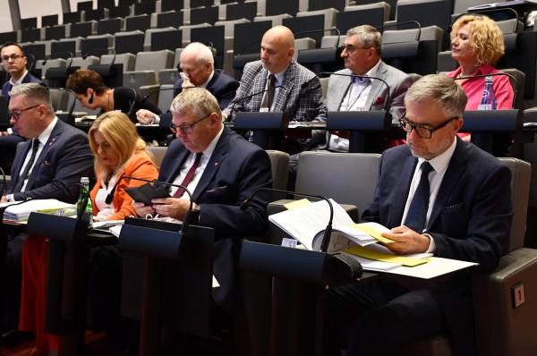 IV sejmikowa sesja odbyła się w poniedziałek 15 lipca - kliknij aby powiększyć