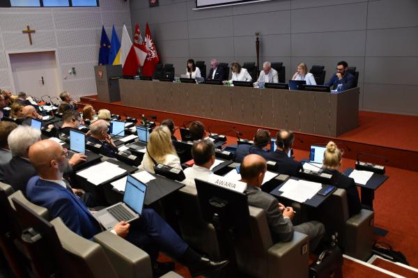 IV sejmikowa sesja odbyła się w poniedziałek 15 lipca - kliknij aby powiększyć