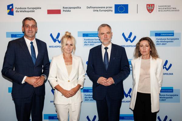  Konferencja prasowa: Fundusze Europejskie dla Wielkopolski na rozwój gospodarki wodno-ściekowej- kliknij aby powiększyć