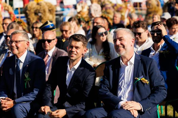 Dożynki powiatowe w Lądku odbyły się w sobotę 24 sierpnia- kliknij aby powiększyć