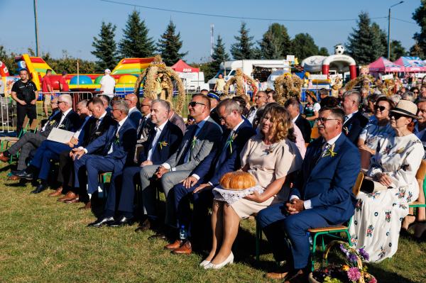Dożynki powiatowe w Lądku odbyły się w sobotę 24 sierpnia- kliknij aby powiększyć
