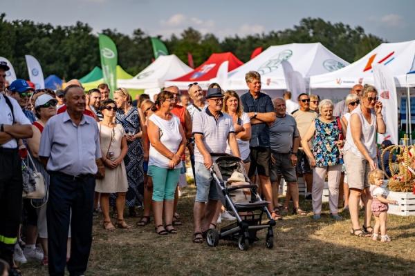 Święto Plonów - Dożynki Powiatowo-Gminne w Racocie, fot. Starostwo Powiatowe w Kościanie - kliknij aby powiększyć