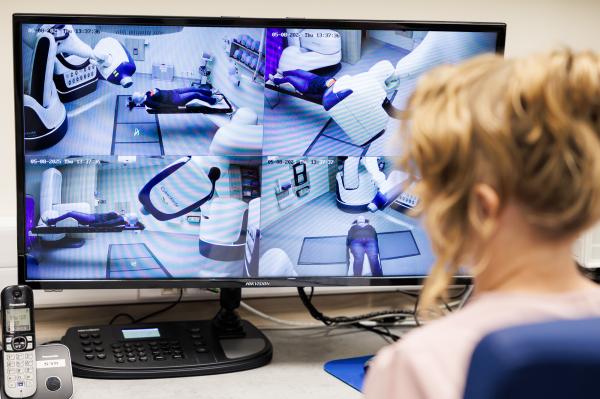 DOOR, czyli Dostępność, Opieka nad Pacjentem, Onkologia, Regiony to inicjatywa, która ma na celu poprawę dostępności i jakości leczenia nowotworów oraz nakierowanie działań na potrzeby pacjentów. - kliknij aby powiększyć