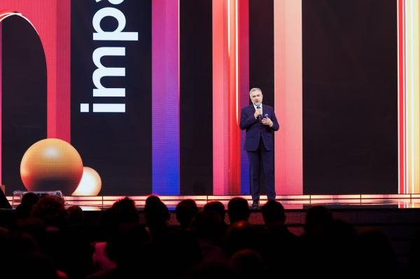 Na terenie Międzynarodowych Targów Poznańskich Marszałek Marek Woźniak otworzył jubileuszową edycję Impact.- kliknij aby powiększyć