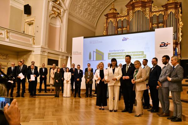 Konferencja o renowacji budynków w ramach polskiej prezydencji w UE- kliknij aby powiększyć