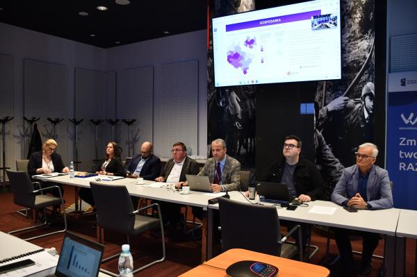 Komisje Sejmiku odbywały się w dniach od 12 do 16 maja - kliknij aby powiększyć