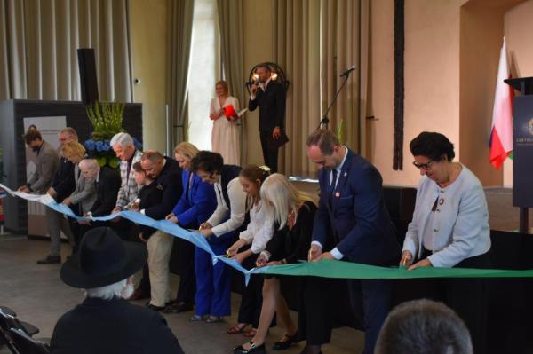 Otwarcie Centrum Aktywizacji Społeczno-Kulturalnej Synagoga w Kępnie- kliknij aby powiększyć