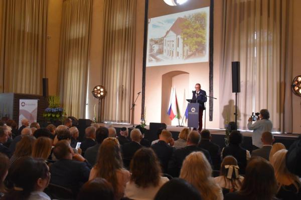 Otwarcie Centrum Aktywizacji Społeczno-Kulturalnej Synagoga w Kępnie- kliknij aby powiększyć