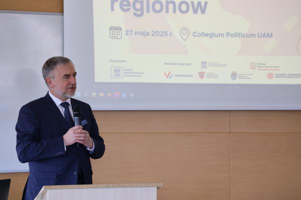 III Naukowa Konferencja Paradyplomatyczna na UAM- kliknij aby powiększyć