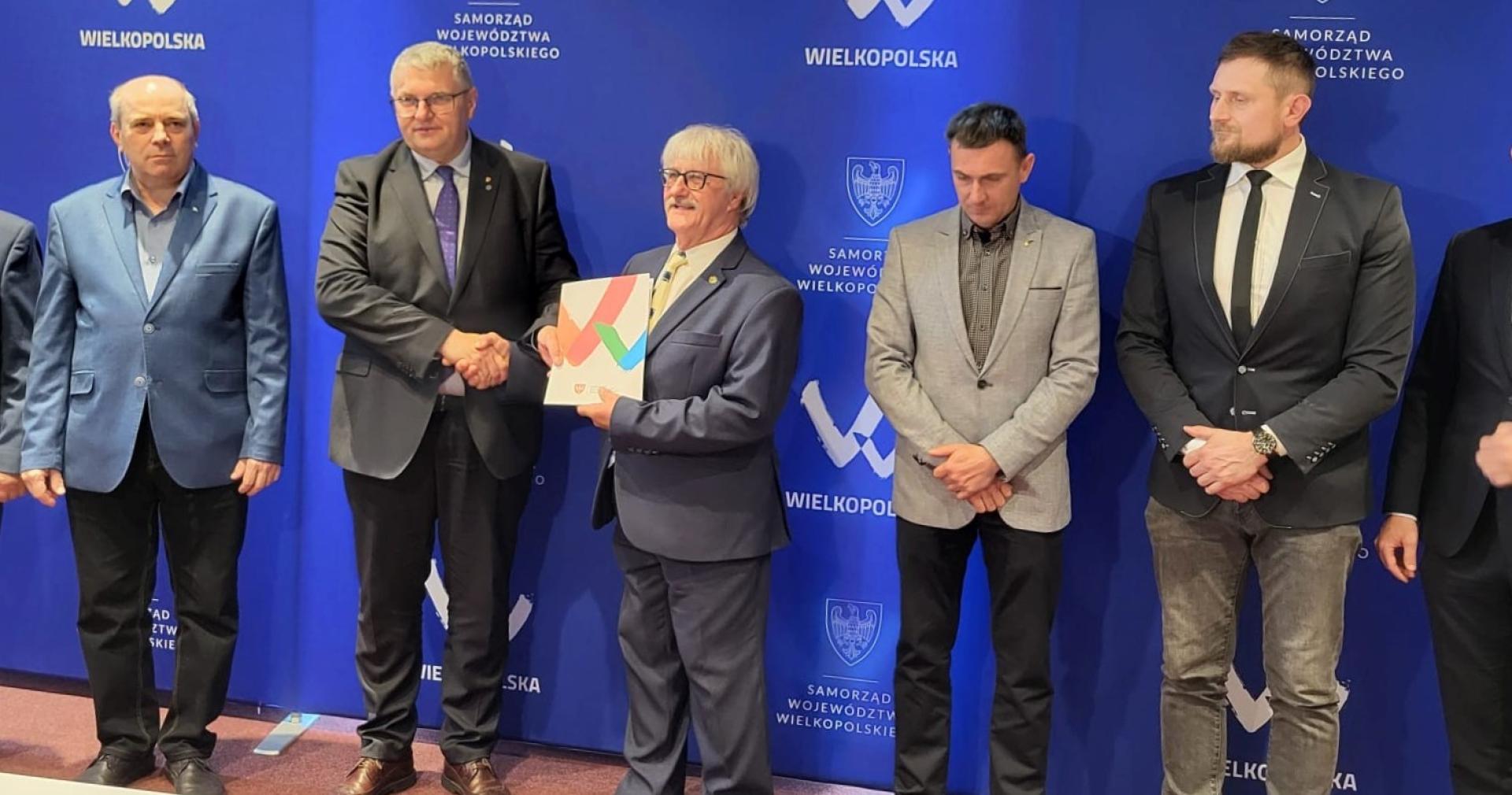 Dwa miliony na węzę dla wielkopolskich pasiek w 2025 roku  - zobacz więcej