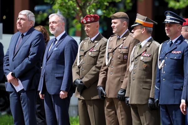 Obchody Dnia Weterana Działań Poza Granicami Państwa oraz Międzynarodowego Dnia Uczestnika Misji Pokojowych Organizacji Narodów Zjednoczonych w Poznaniu, fot. WUW Poznań, Rafał Król.- kliknij aby powiększyć