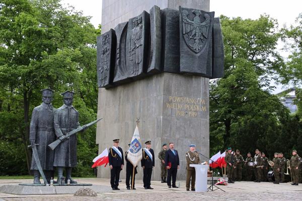 Obchody Dnia Weterana Działań Poza Granicami Państwa oraz Międzynarodowego Dnia Uczestnika Misji Pokojowych Organizacji Narodów Zjednoczonych w Poznaniu, fot. WUW Poznań, Rafał Król.- kliknij aby powiększyć