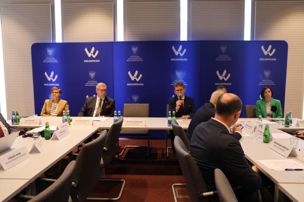 Posiedzenie plenarne Wojewódzkiej Rady Dialogu w Poznaniu- kliknij aby powiększyć