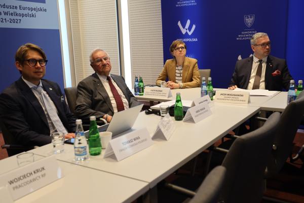 Posiedzenie plenarne Wojewódzkiej Rady Dialogu w Poznaniu- kliknij aby powiększyć