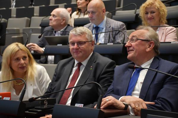 Za nami IV sesja Sejmiku Województwa Wielkopolskiego - kliknij aby powiększyć
