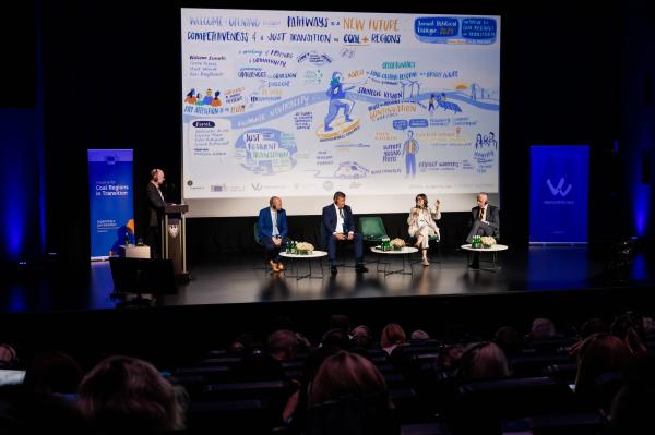 W Koninie rozpoczęły się dwudniowe obrady w ramach Dorocznego Dialogu Politycznego – Annual Political Dialogue (APD).- kliknij aby powiększyć