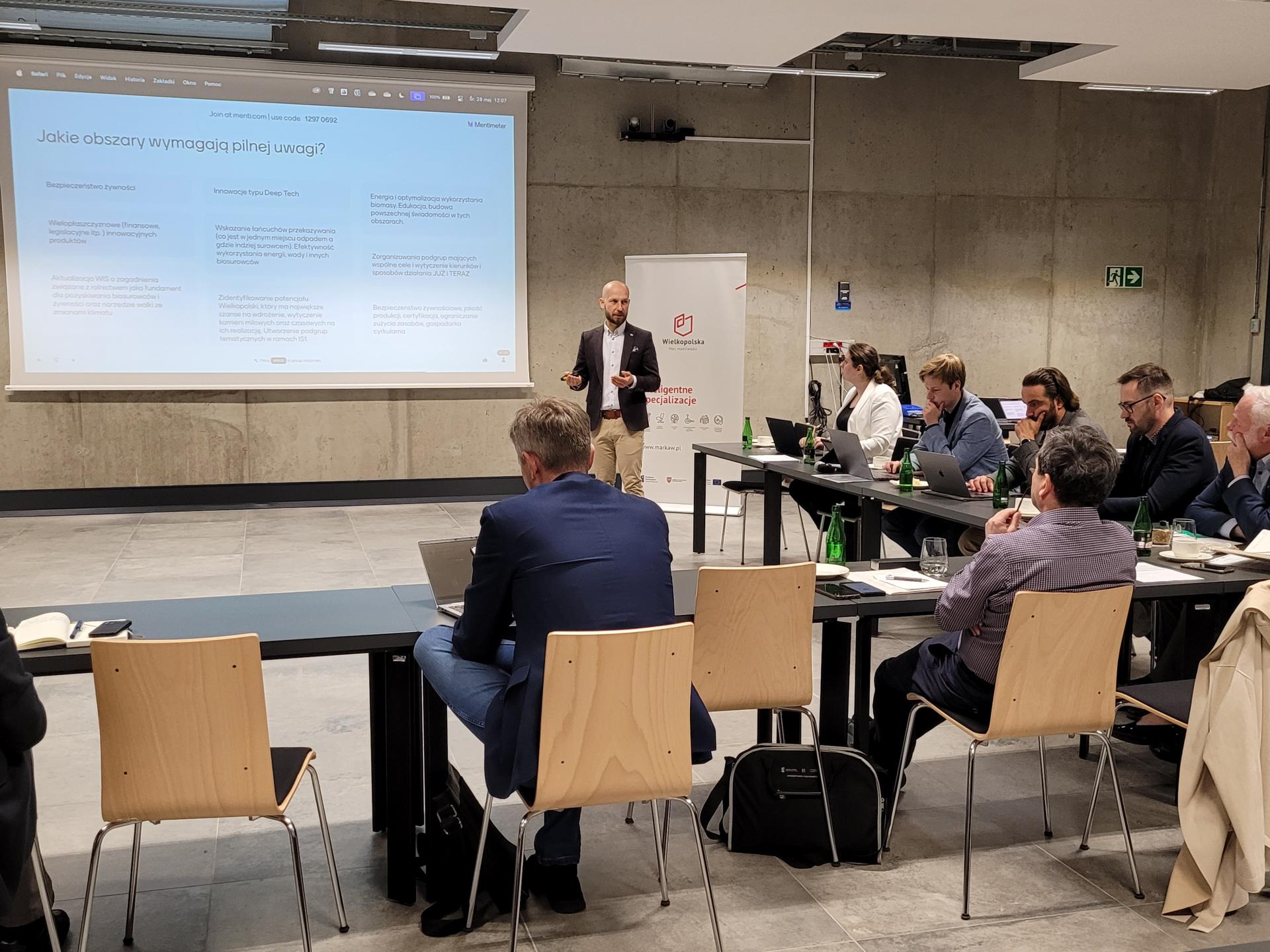 Spotkania Grup Roboczych Inteligentnych Specjalizacji 