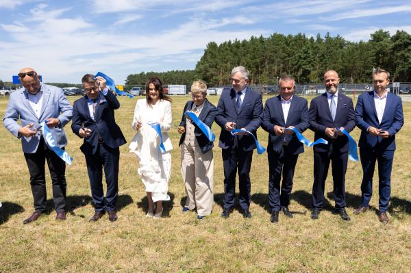 Politechnika Poznańska rozwija skrzydła na lotnisku w Kąkolewie - kliknij aby powiększyć