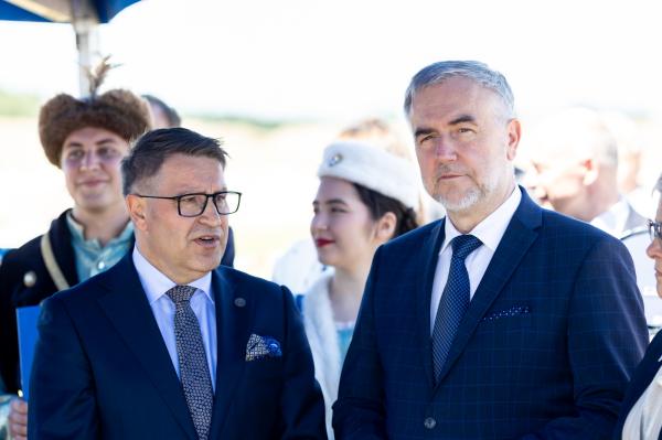 Politechnika Poznańska rozwija skrzydła na lotnisku w Kąkolewie - kliknij aby powiększyć