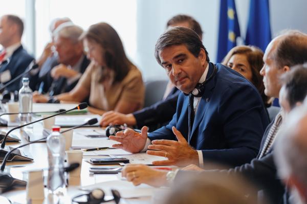 Raffaele Fitto, Wiceprzewodniczący Wykonawczy Komisji Europejskiej do spraw spójności i reform- kliknij aby powiększyć