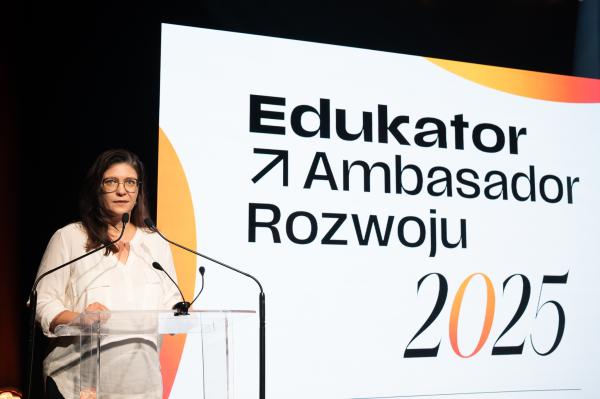 Paulina Stochniałek - fotorelacja z gali Edukator Ambasador Rozwoju- kliknij aby powiększyć