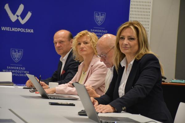 Lipcowe posiedzenia komisji - kliknij aby powiększyć