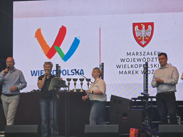 Gmina Kobyla Góra z ekologicznym rekordem Guinnessa- kliknij aby powiększyć