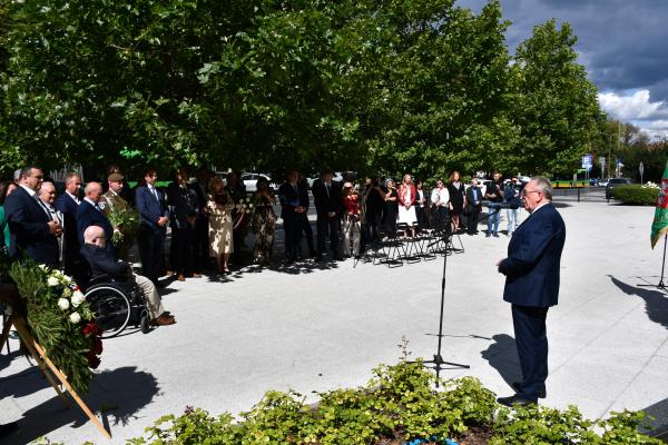 Pamięć premiera Mikołajczyka uczczona w Poznaniu- kliknij aby powiększyć