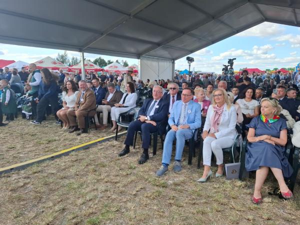 Niezwykłe wielkopolskie dożynki w krainie Pierwszych Piastów- kliknij aby powiększyć