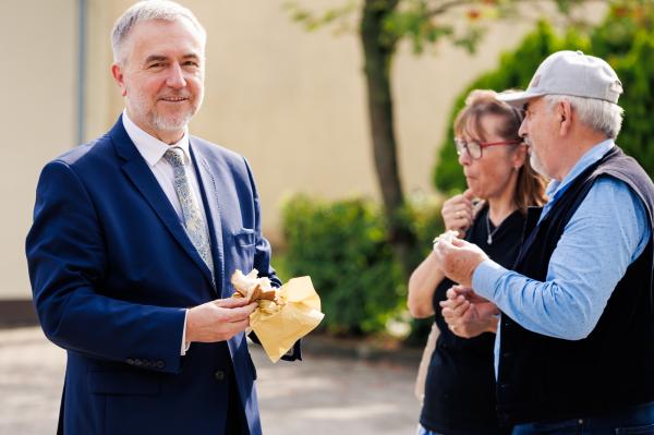 W sobotę 30 sierpnia w Grzybnie w gminie Brodnica odbyło się Święto Plonów powiatu śremskiego- kliknij aby powiększyć