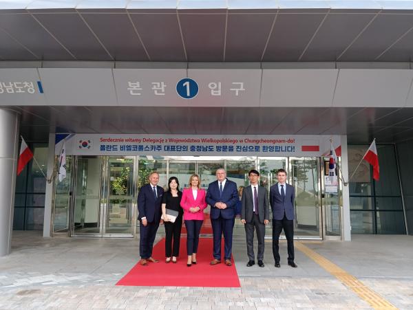 Wizyta delegacji Województwa Wielkopolskiego w Regionie Chungcheongnam-do- kliknij aby powiększyć