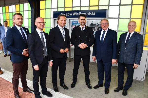 Trasę z Gorzowa do Poznania pokonamy pociągiem nawet w 78 minut!- kliknij aby powiększyć